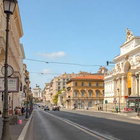 Imperial Nazionale Apartamento Roma Exterior foto