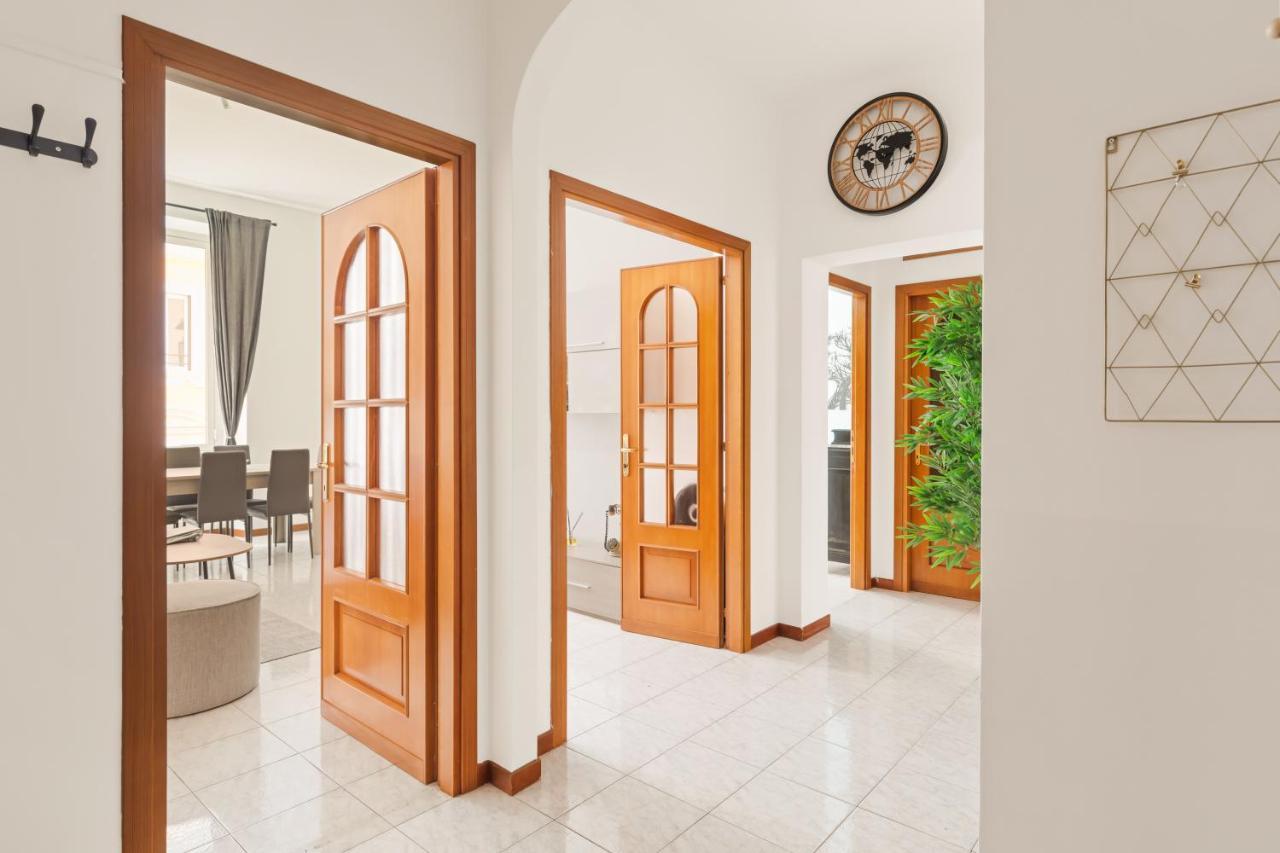 Imperial Nazionale Apartamento Roma Exterior foto